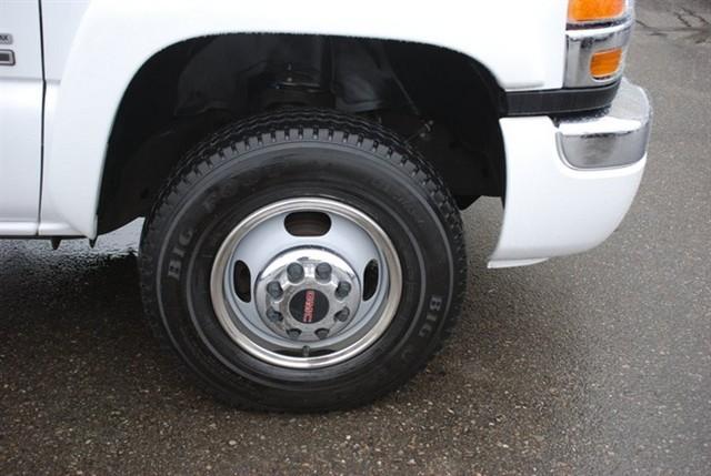 GMC Sierra 2006 photo 2