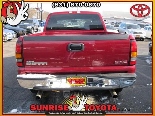 GMC Sierra 2006 photo 2