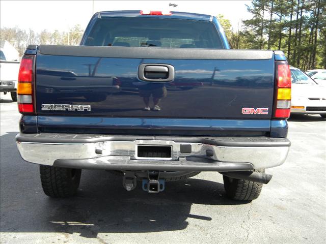 GMC Sierra 2006 photo 3