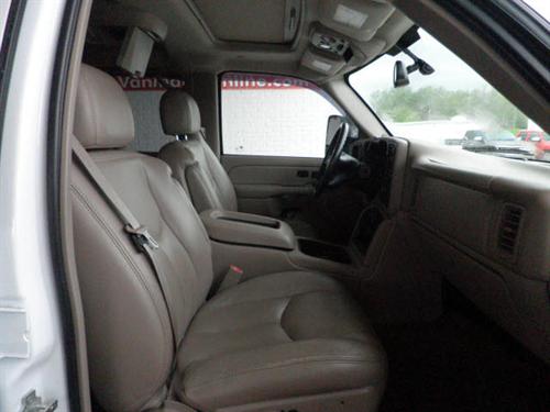 GMC Sierra 2006 photo 2