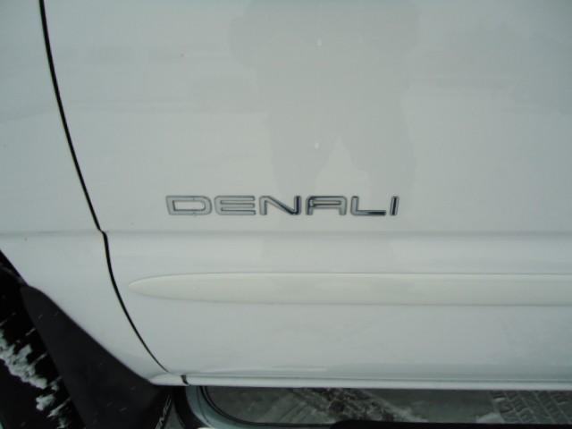 GMC Sierra 2006 photo 2