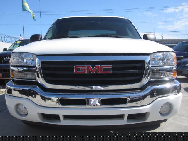 GMC Sierra 2006 photo 1