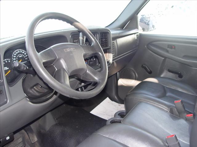 GMC Sierra 2006 photo 2