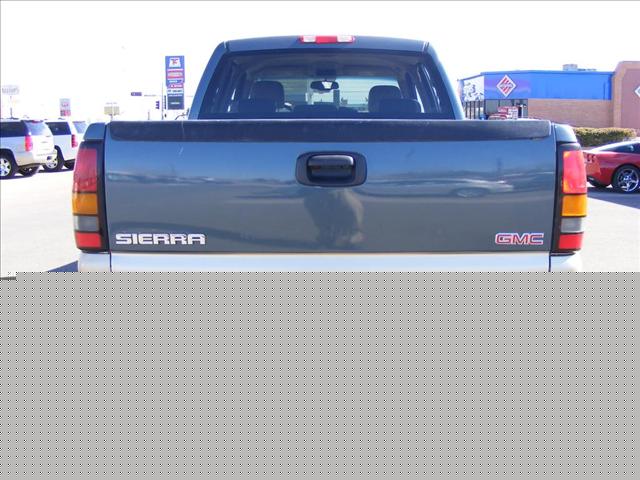 GMC Sierra 2006 photo 1