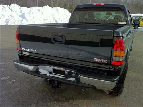 GMC Sierra 2006 photo 2