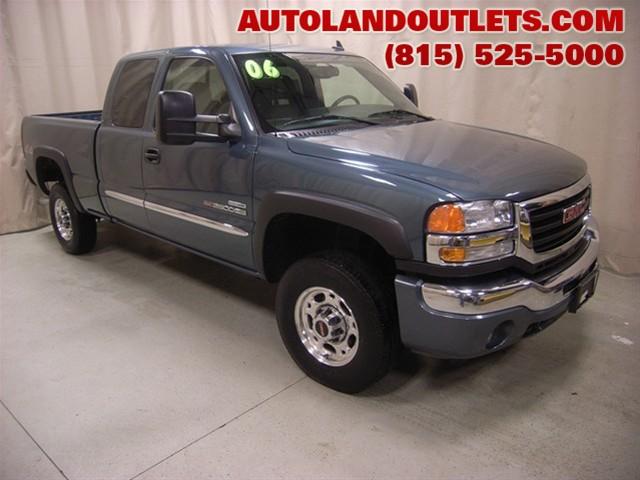 GMC Sierra SLT Pickup