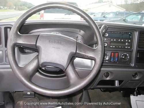 GMC Sierra 2006 photo 2