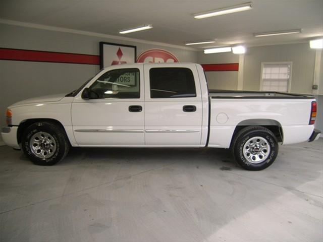 GMC Sierra 2006 photo 1