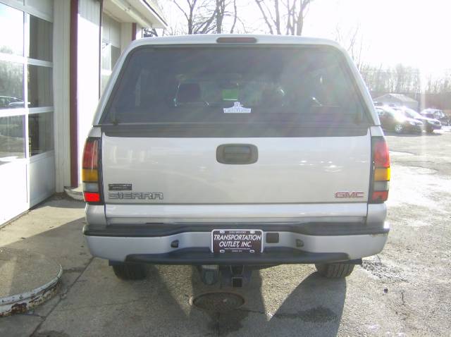 GMC Sierra 2006 photo 1
