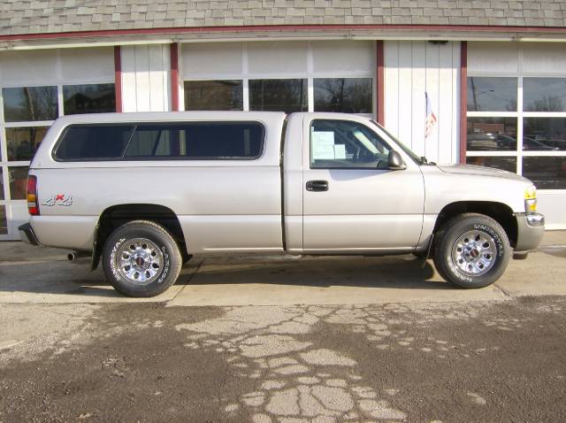 GMC Sierra 2006 photo 2