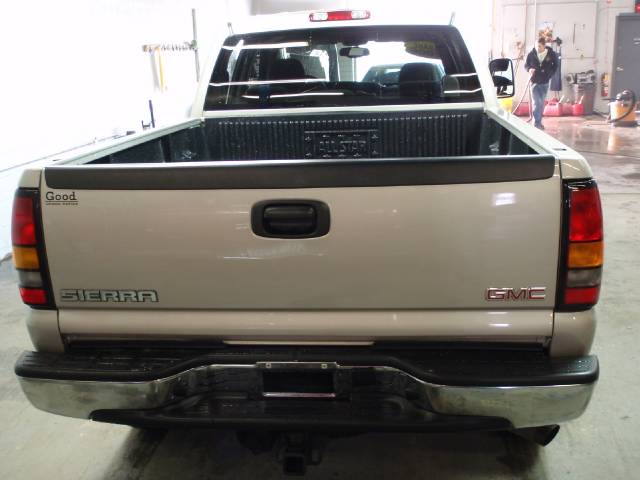 GMC Sierra 2006 photo 1