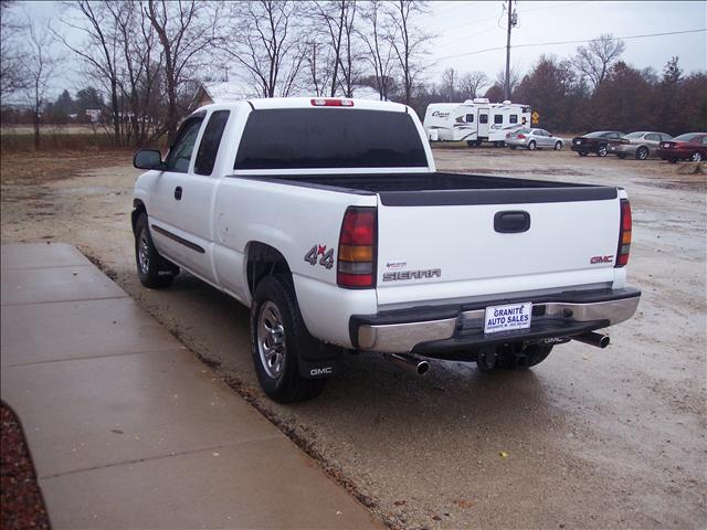 GMC Sierra 2006 photo 2