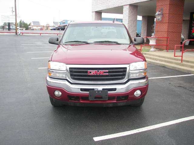 GMC Sierra 2006 photo 2