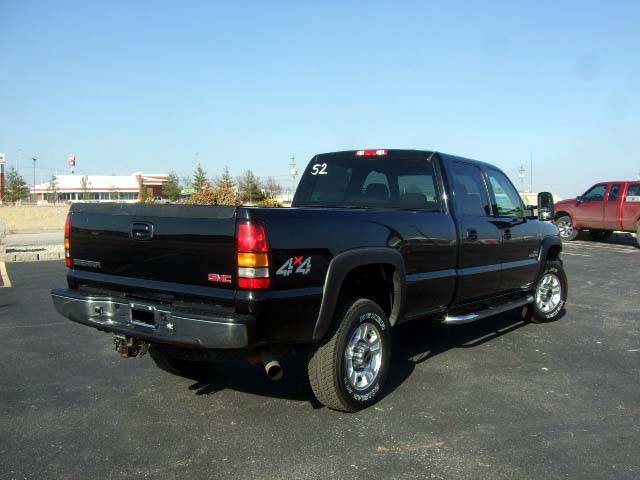 GMC Sierra 2006 photo 2