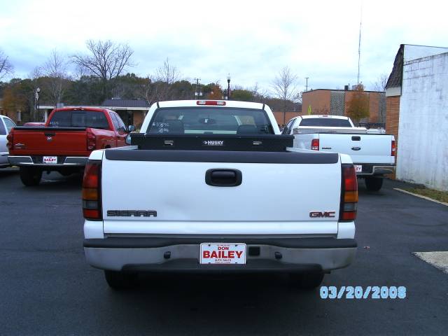 GMC Sierra V8 R-design Pickup