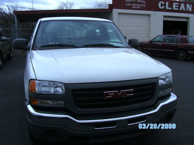 GMC Sierra 2006 photo 2