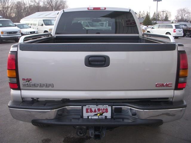 GMC Sierra 2006 photo 4