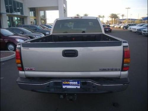 GMC Sierra 2006 photo 2