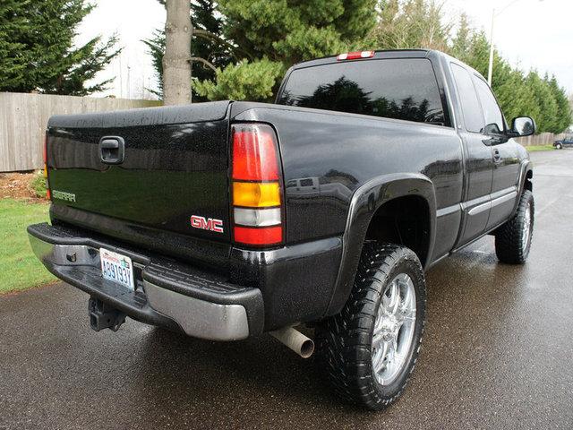 GMC Sierra 2006 photo 2