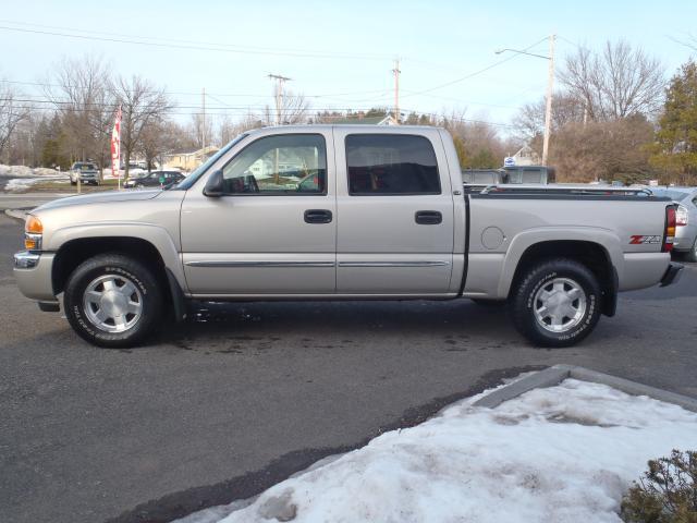 GMC Sierra SLT Pickup
