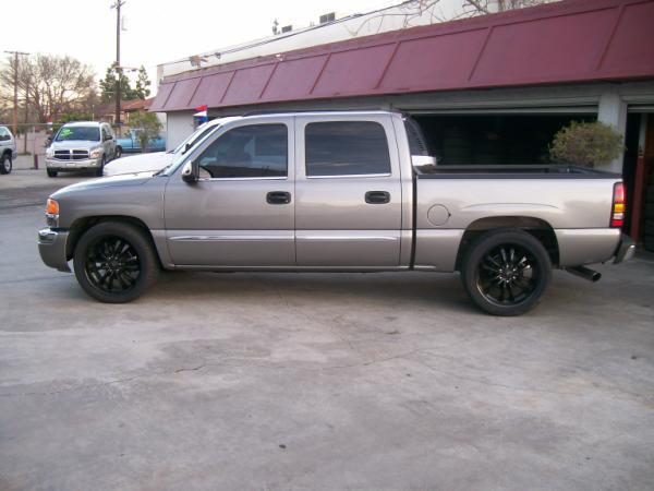 GMC Sierra 2006 photo 1