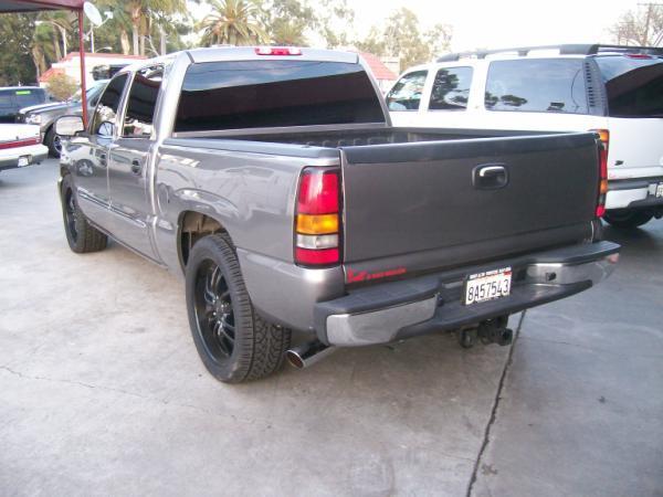 GMC Sierra 2006 photo 2