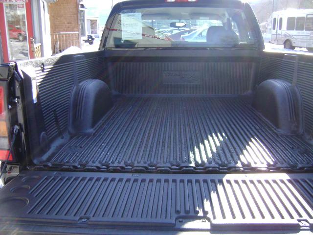 GMC Sierra 2006 photo 2