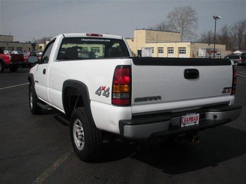 GMC Sierra 2006 photo 2