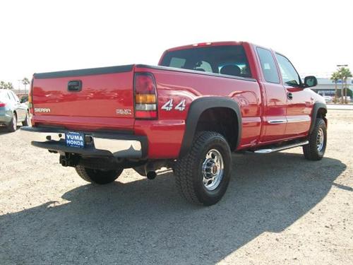 GMC Sierra 2006 photo 2