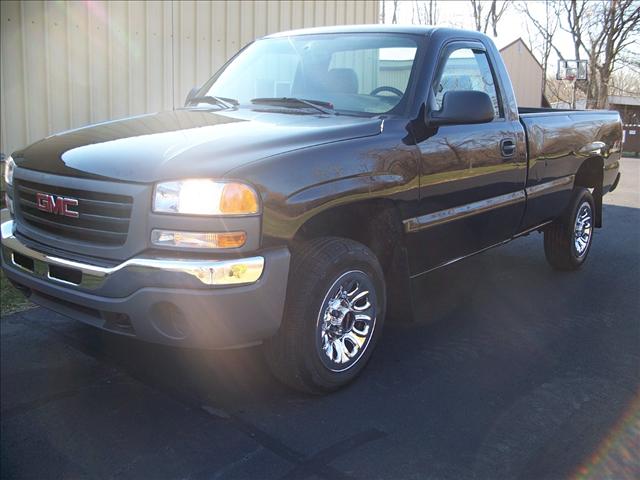 GMC Sierra 2006 photo 2