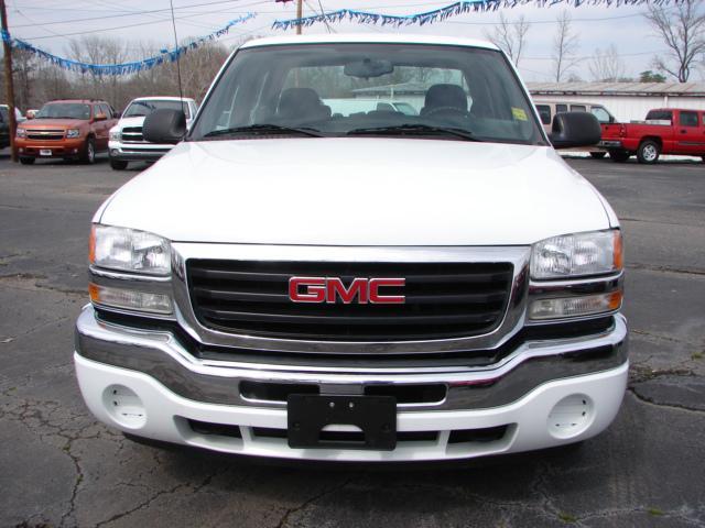 GMC Sierra 2006 photo 1