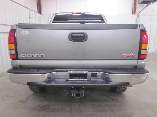GMC Sierra 2006 photo 3