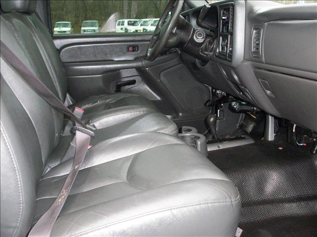 GMC Sierra 2006 photo 2