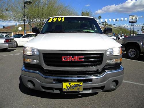 GMC Sierra 2006 photo 2
