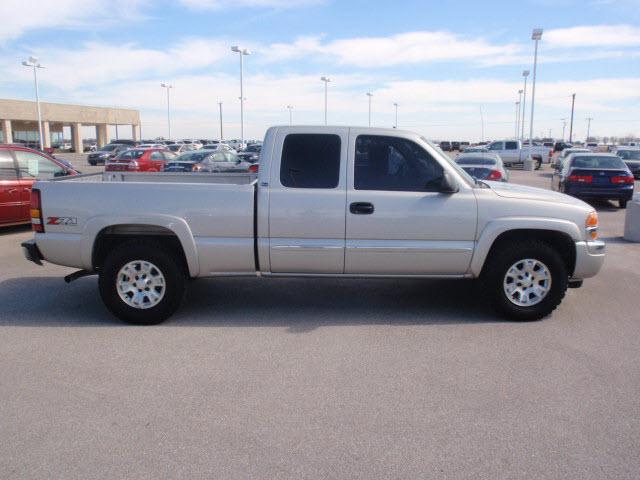 GMC Sierra 2006 photo 1