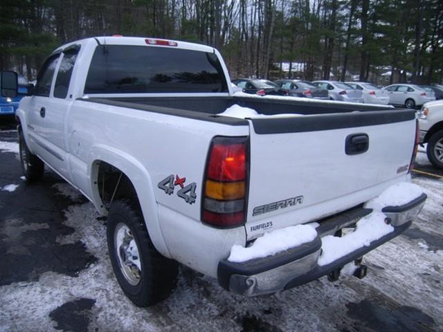 GMC Sierra 2006 photo 2