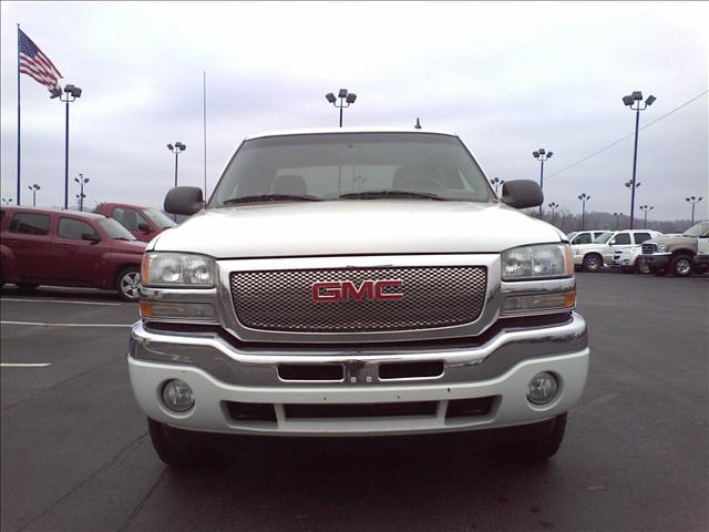 GMC Sierra 2006 photo 1