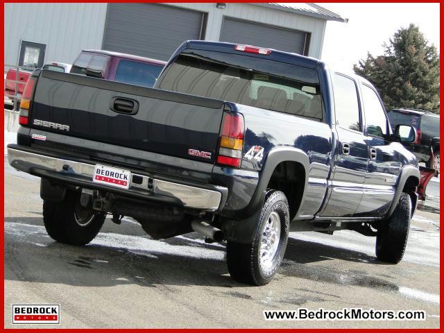 GMC Sierra 2006 photo 2