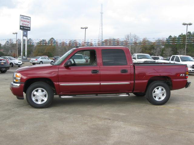 GMC Sierra 2006 photo 1