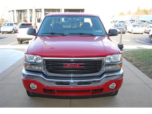 GMC Sierra 2006 photo 2