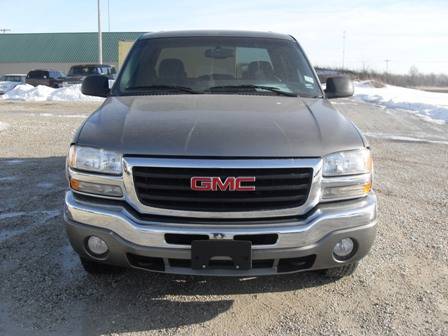 GMC Sierra EX - Clean Carfax Pickup