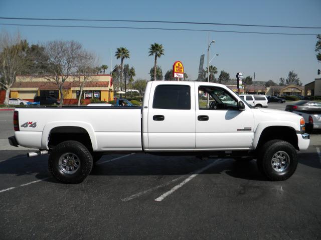 GMC Sierra CREW CAB SLT Pickup
