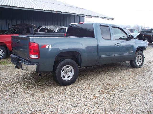 GMC Sierra 2007 photo 2