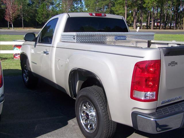 GMC Sierra 2007 photo 2