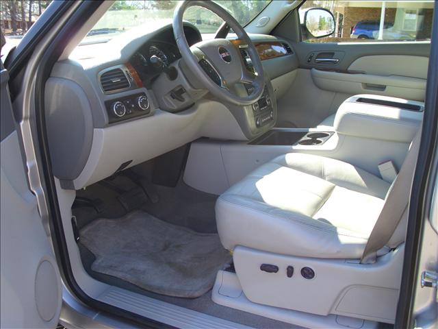 GMC Sierra 2007 photo 2