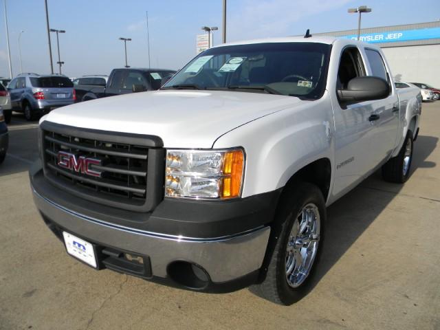 GMC Sierra C300 4matic Luxury Pickup
