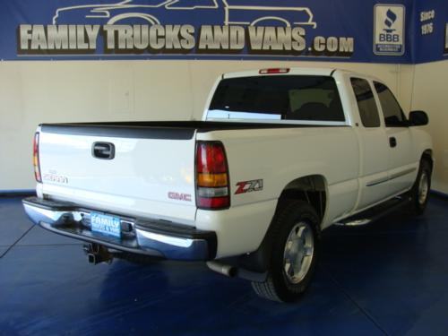 GMC Sierra 2007 photo 2