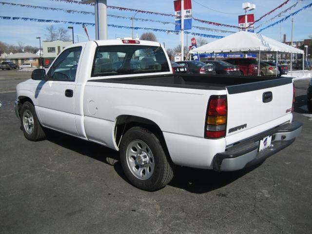 GMC Sierra 2007 photo 2