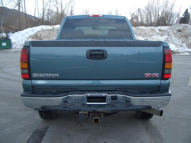 GMC Sierra 2007 photo 2