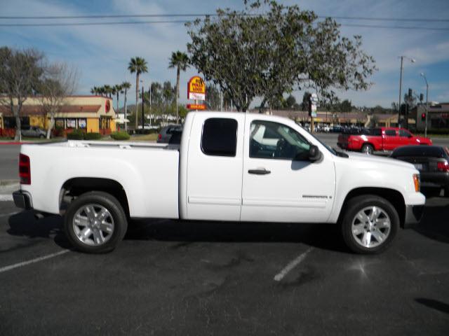 GMC Sierra SLT Pickup